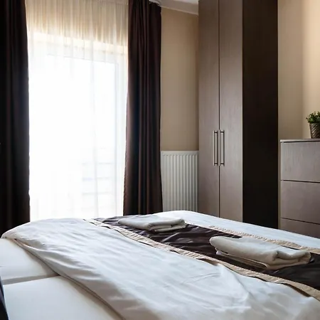 Family Apartment *